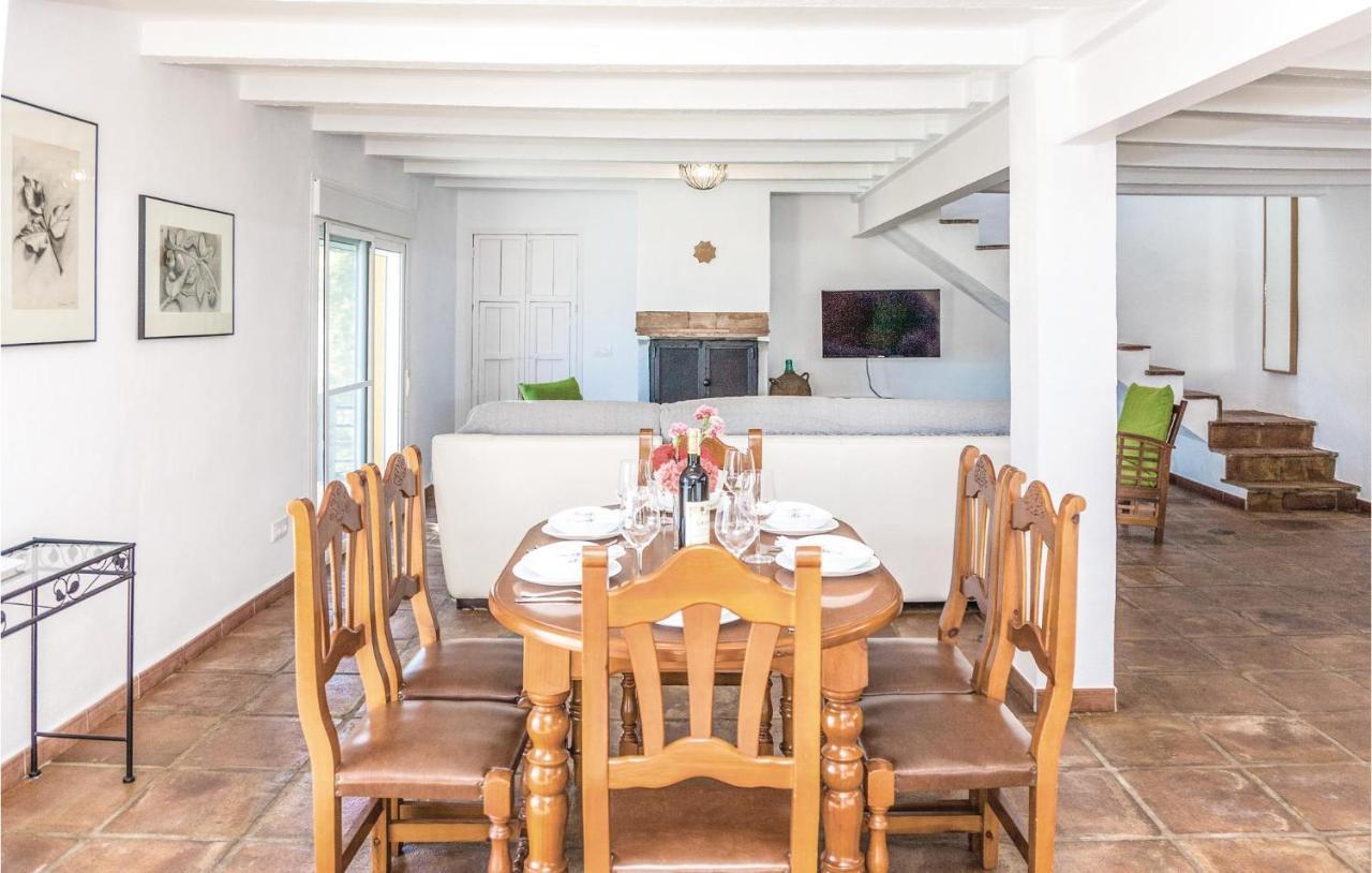 Awesome Home In Cadiz With Swimming Pool Эль-Гастор Экстерьер фото