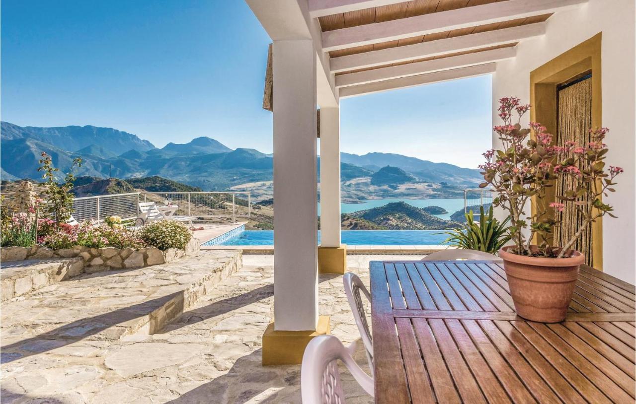 Awesome Home In Cadiz With Swimming Pool Эль-Гастор Экстерьер фото